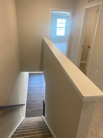 Modern 3 Bed/3 Bath Townhouse in Smithfield, NC - Available 5/1/2025 - - apts/housing for rent - apartment rent -... picture