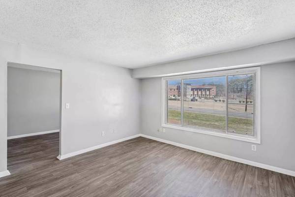 A fresh take on living: Explore our 1 BR, 650 Sq Ft spaces. - apts/housing for rent - apartment rent picture
