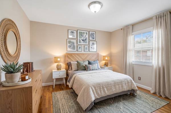 Looking Near Elon University? Don’t Miss This 2 Bedroom Apartment - apts/housing for rent - apartment rent picture