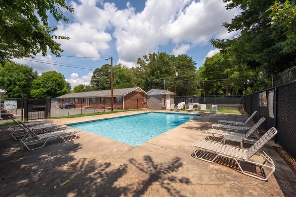 Phoenix Villas Apartments Near Downtown Elon - apts/housing for rent - apartment rent picture