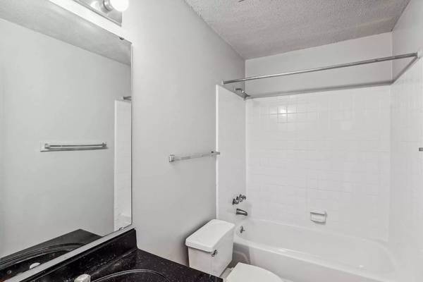 All you need and more: 3 BR, 1.5 BA in a vibrant community. - apts/housing for rent - apartment rent picture