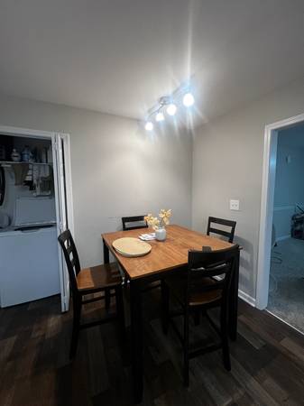 Perfect for single families and, lot of land to enjoy outside duties. - apts/housing for rent - apartment rent -... picture