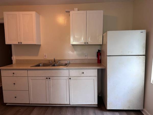 Room for rent - Furnished bedrooom for rent $795.00- Shared kitchen an - apts/housing for rent - apartment rent -... picture