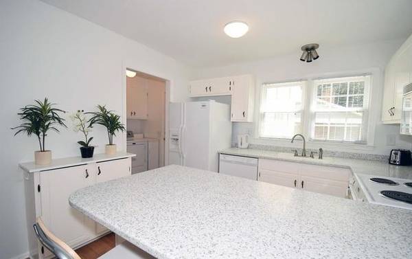 Lakefront 3BR adjacent to RTP - Gorgeous! - apts/housing for rent - apartment rent picture