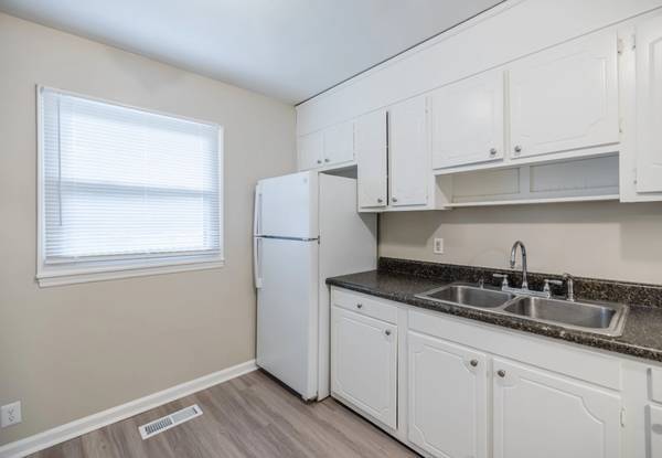 🌿 Forest Pointe Apartments | Unit 1611-20 | Now Leasing! 🌿 - apts/housing for rent - apartment rent picture