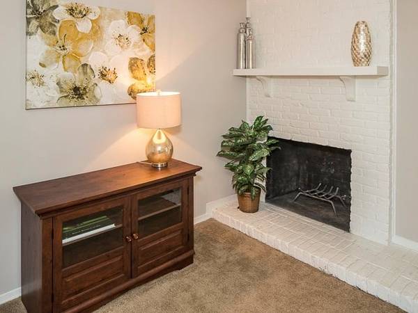 Don't miss out! Incredible move in deal on this 1 bed 1 bath! - apts/housing for rent - apartment rent picture
