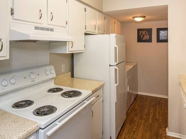 Don't miss out! Incredible move in deal on this 1 bed 1 bath! - apts/housing for rent - apartment rent picture