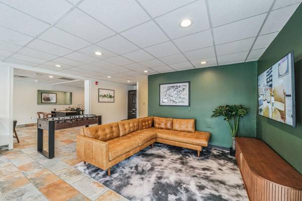Wi-Fi, Cable, Microwave, On-Site Parking - apts/housing for rent - apartment rent picture