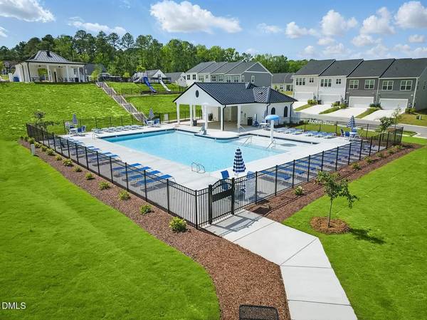 Brand-New Fully Furnished Luxury Home — All Utilities, Wi-Fi &amp; Lawn Ca - apts/housing for rent - apartment rent -... picture