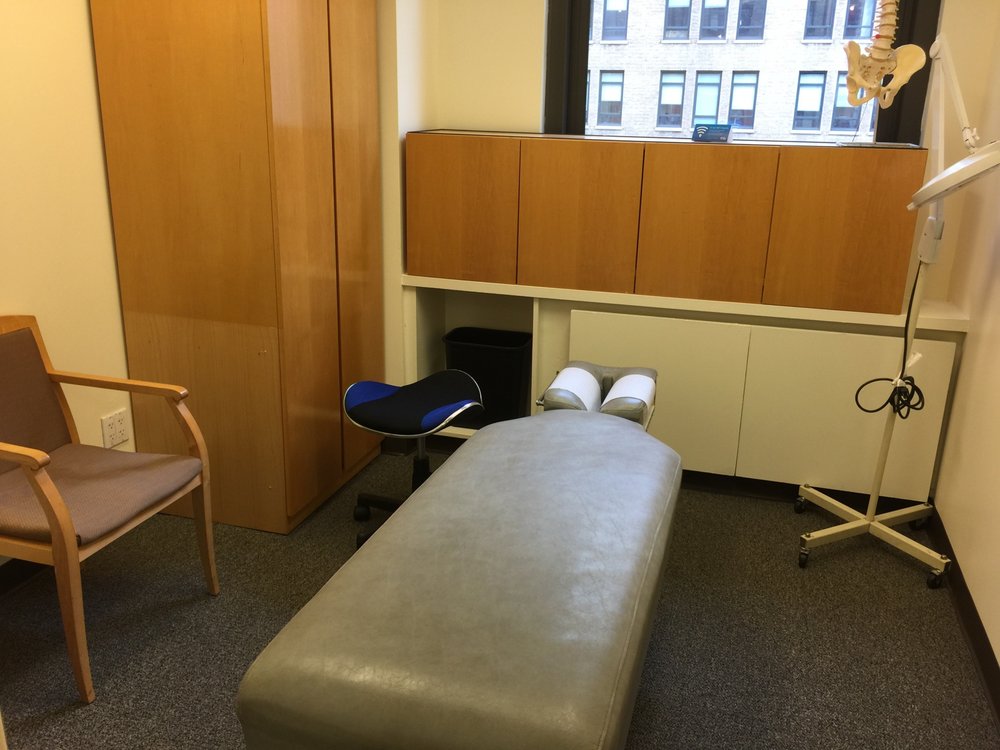 I Know My Chiro, Chiropractic Wellness Center picture