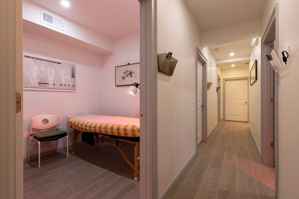 Caring Hands Acupuncture picture
