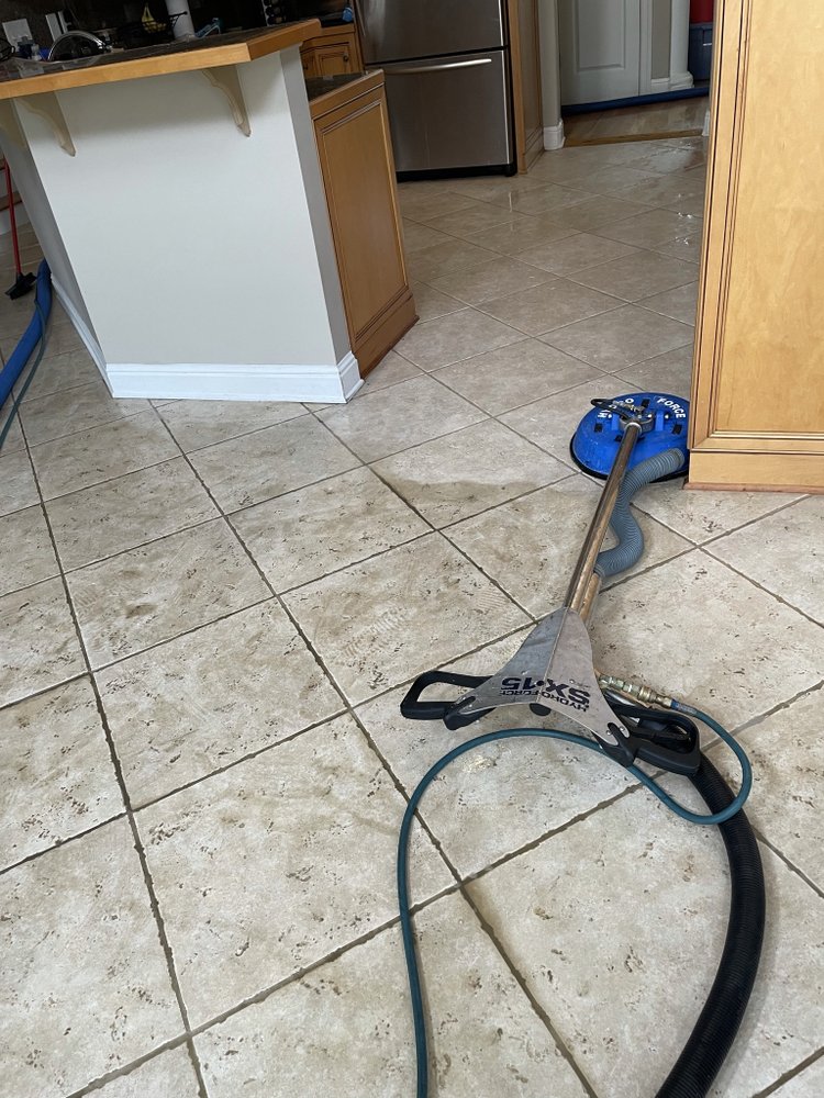901 Steam Cleaning picture