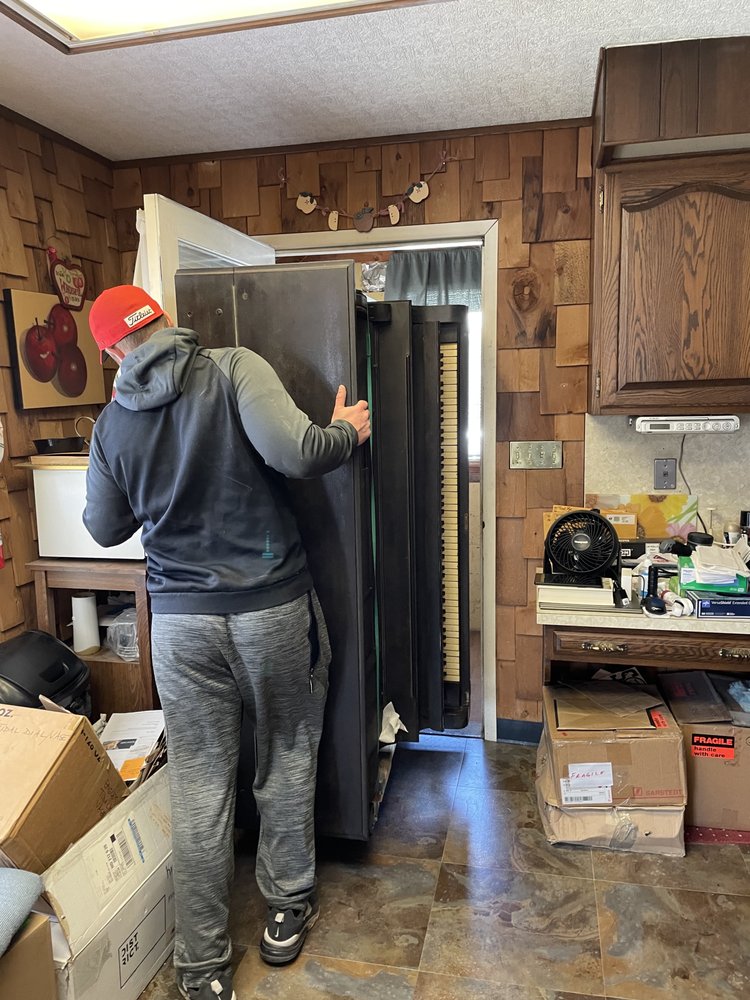 Professional Piano Movers picture
