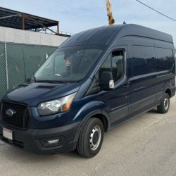 Driver with his own van/Ford Transit (Des Plaines)